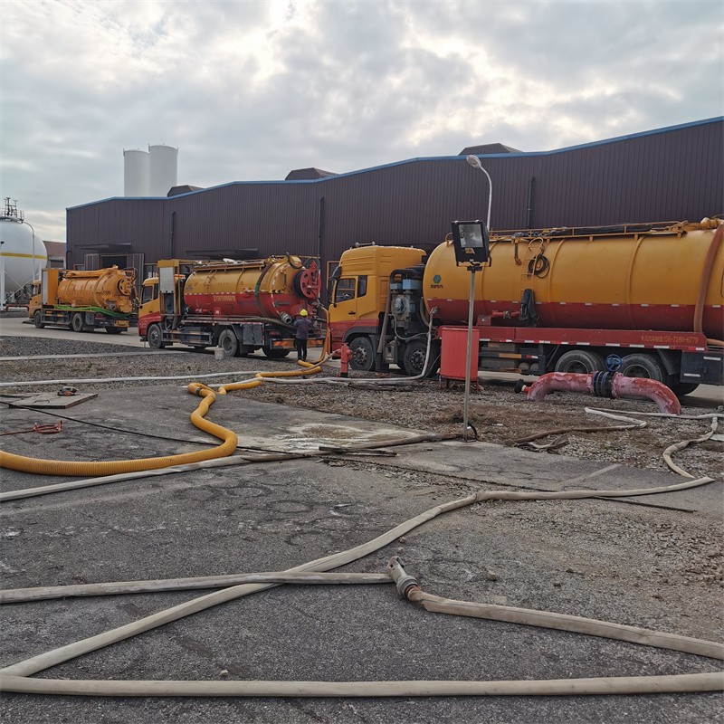 新祺周污水池清理